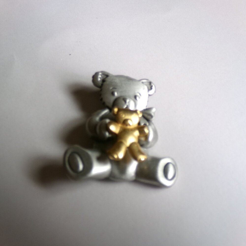 pewter teddy bear pin marked J J